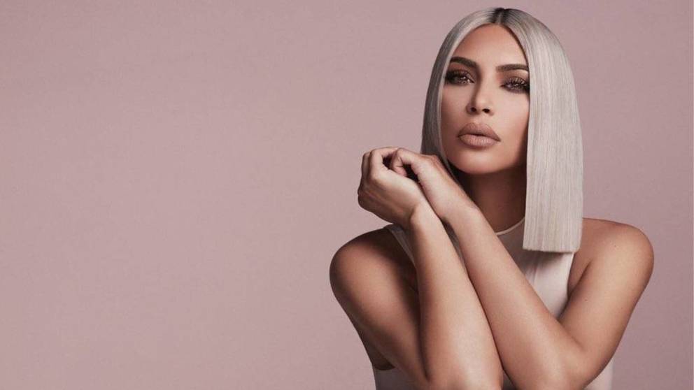 Kim Kardashian Rompió Instagram Con Provocativo Traje Felino Arte And Medio