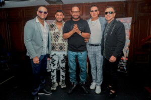 Luis Vargas y artistas 